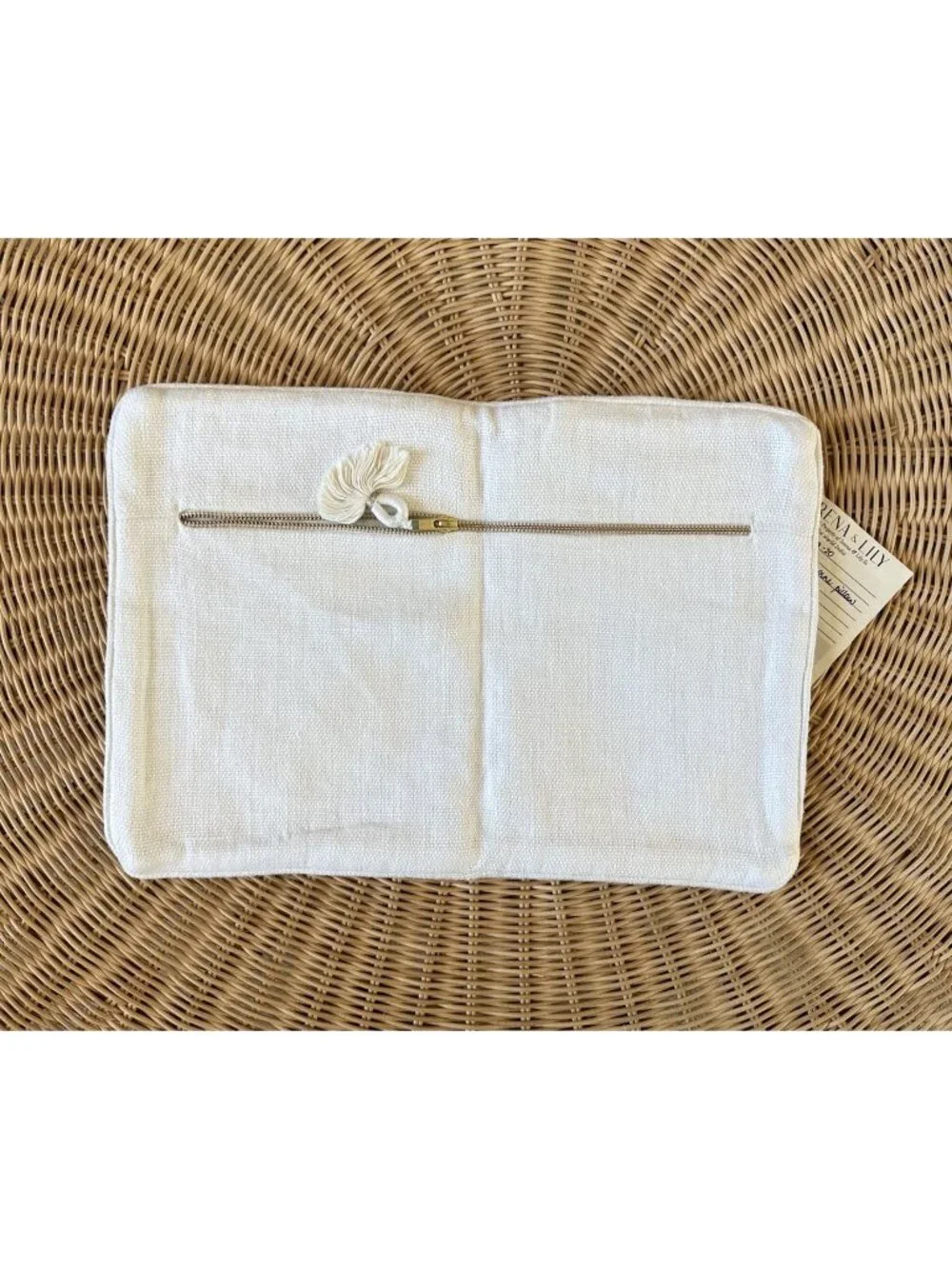Serena & Lily Hawthorne Pillow Cover (SAMPLE/NO TAGS)(12”x18”)-Ivory/White